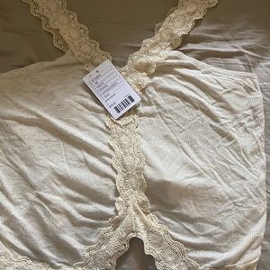 NWT kimchi blue lace detail tank